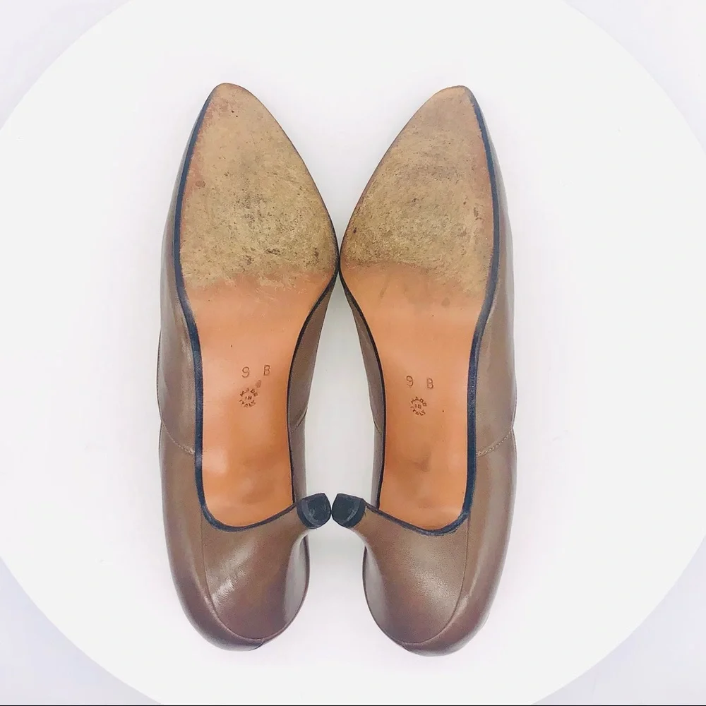 Bottega Veneta Leather Pumps 9 EUC